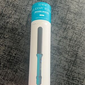 NuMe Turquoise Curling Wand